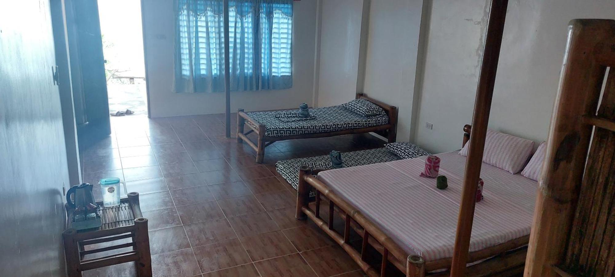 Bohol-Lahoy Dive Resort Guindulman Room photo